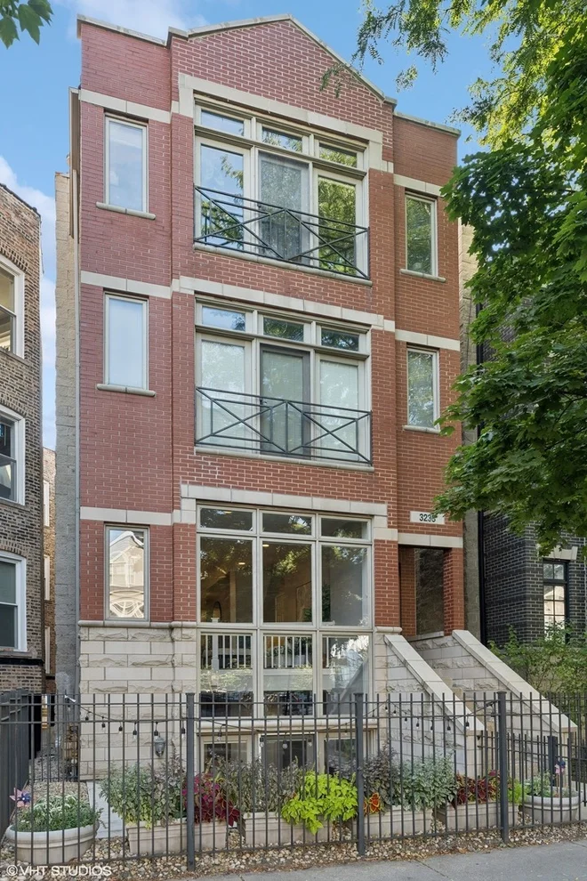 Unit for sale at 3233 N Racine Avenue, Chicago, IL 60657
