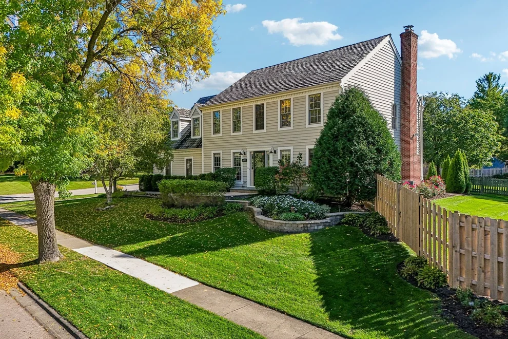 Unit for sale at 4671 Providence Road, Gurnee, IL 60031