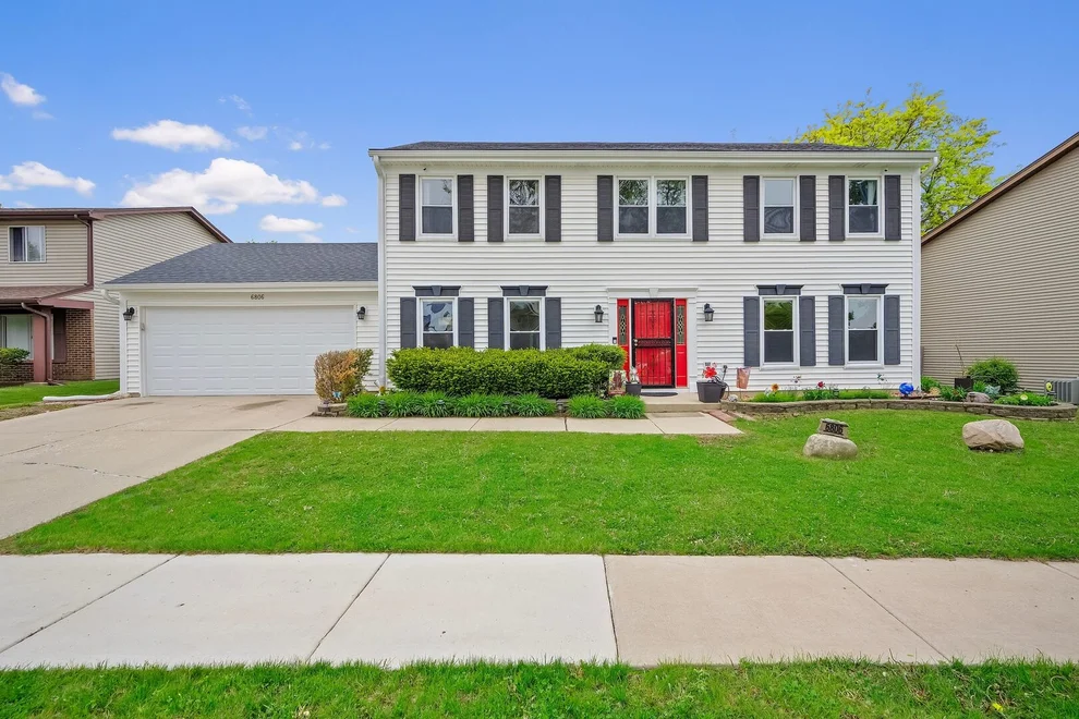 Unit for sale at 6806 Prairieview Avenue, Woodridge, IL 60517