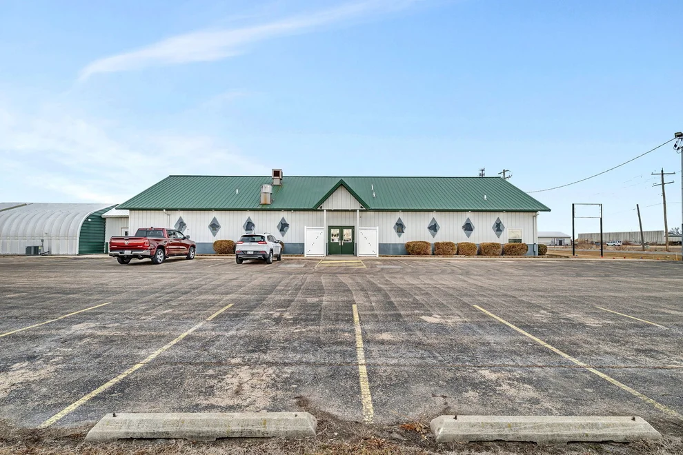 Unit for sale at 441 E Stevenson Avenue, Ottawa, IL 61350