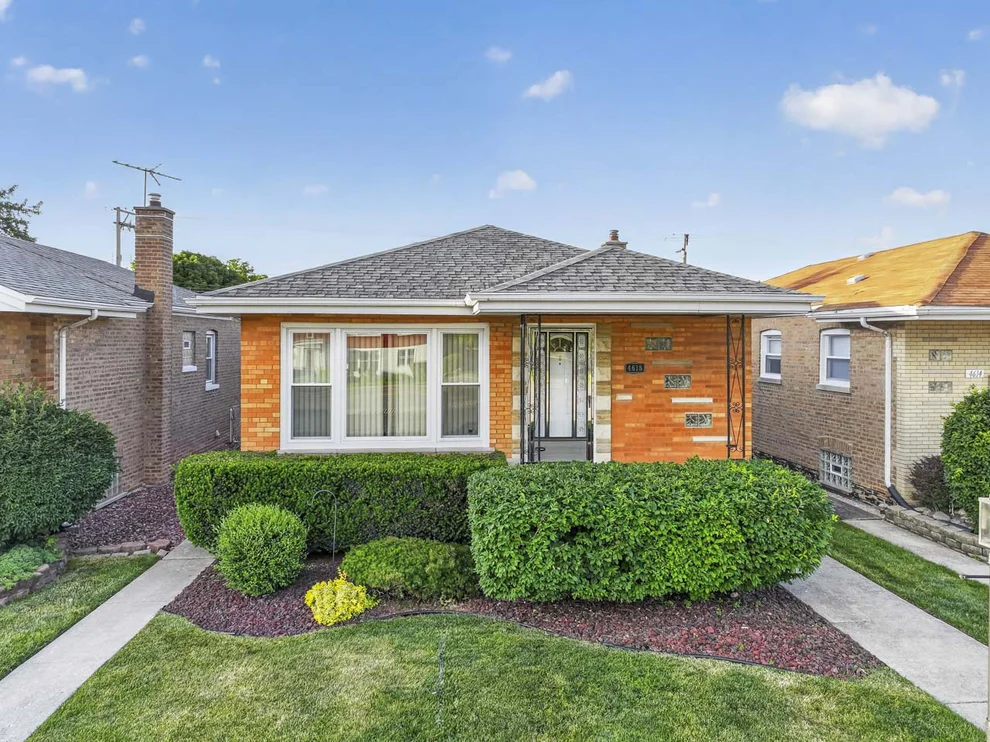 Unit for sale at 4618 W 87th Street, Chicago, IL 60652