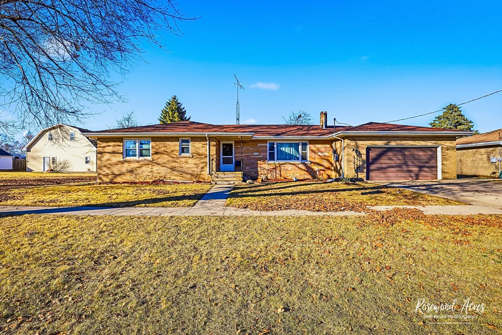 Unit for sale at 209 E 3rd Street, Aroma Park, IL 60910