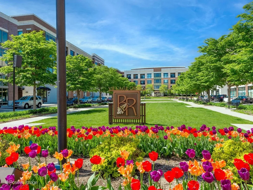 Unit for sale at 1000 Village Center Drive, Burr Ridge, IL 60527