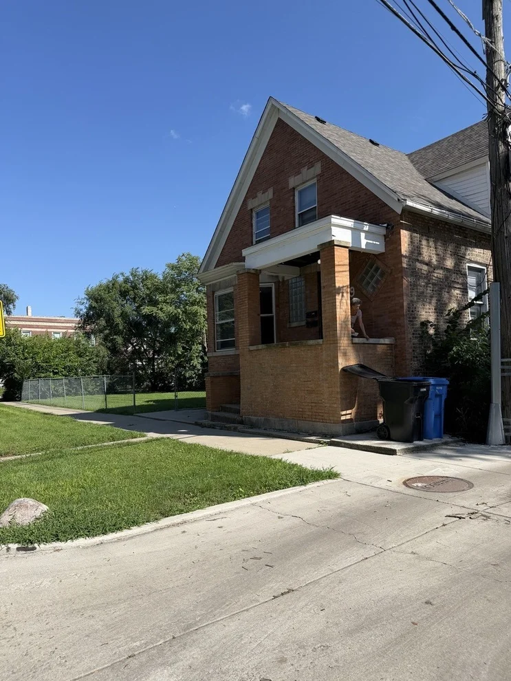 Unit for sale at 911 W 84th Street, Chicago, IL 60620