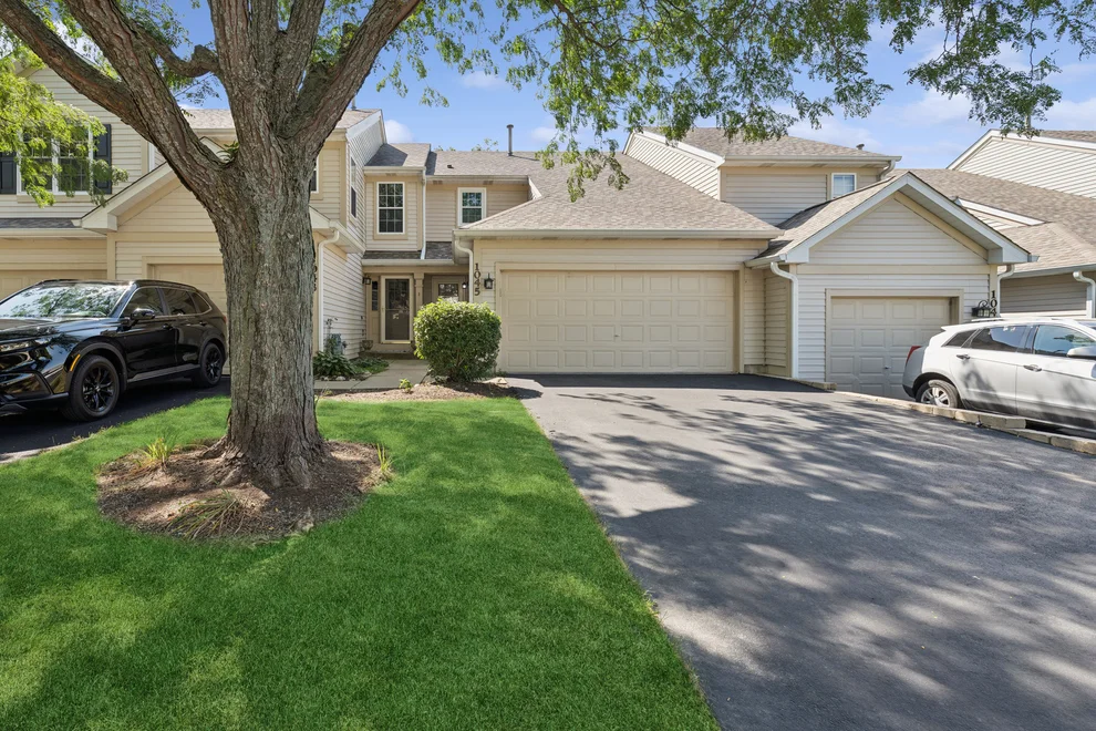 Unit for sale at 1045 Horizon Ridge, Lake In The Hills, IL 60156