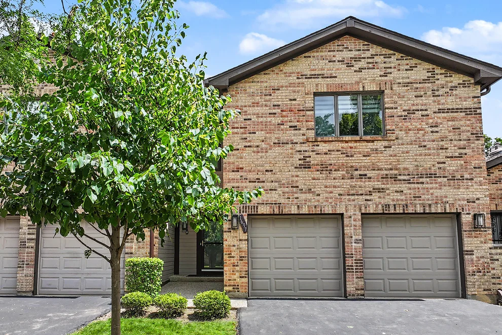 Unit for sale at 1697 Pebble Beach Drive, Hoffman Estates, IL 60169