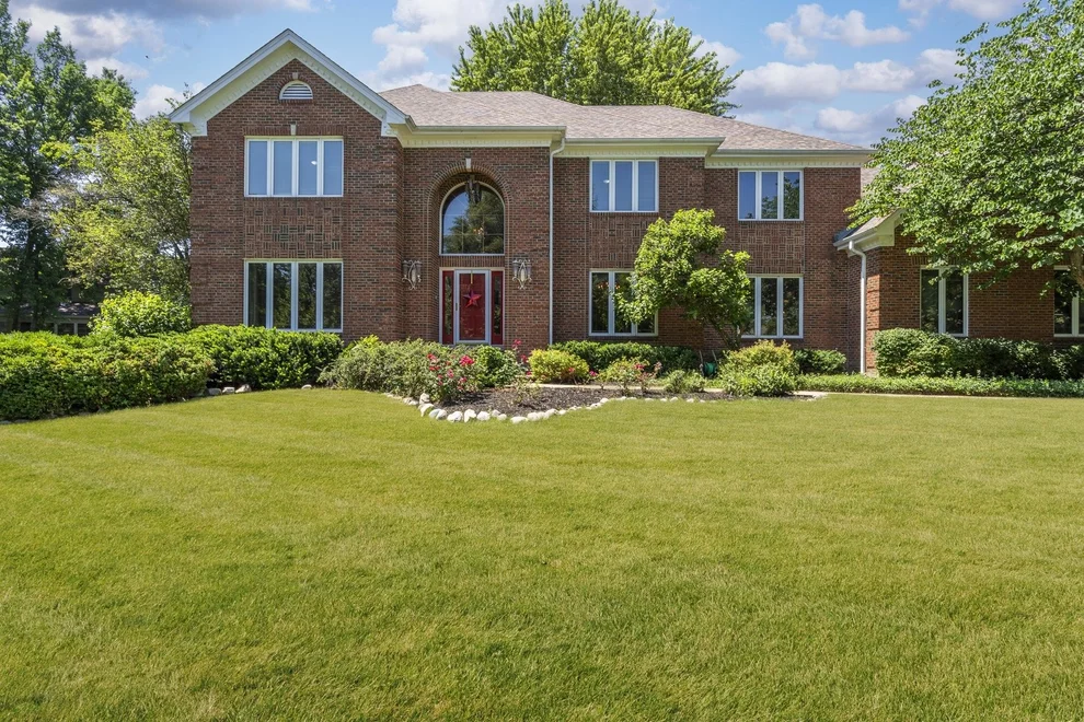 Unit for sale at 1099 Boneset Drive, Crystal Lake, IL 60014