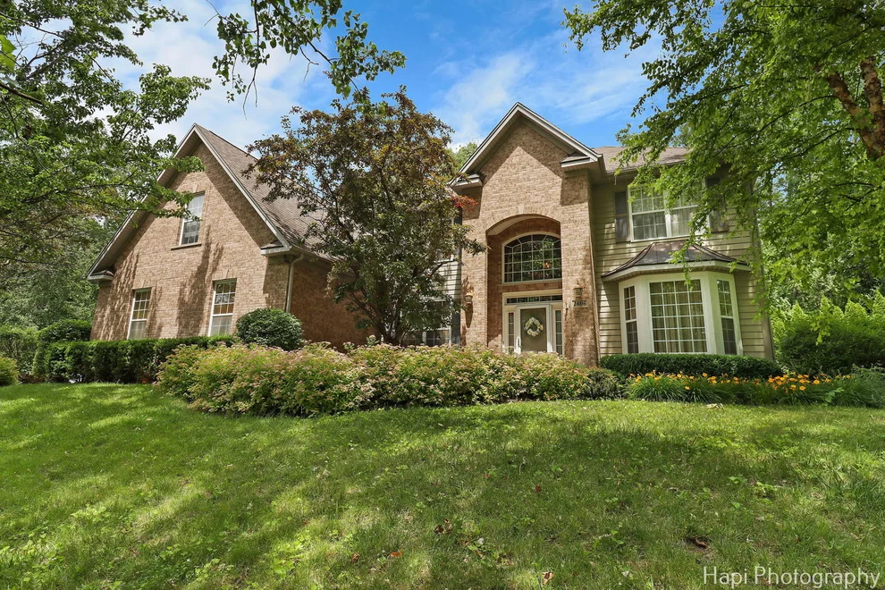 Unit for sale at 1606 Tecumseh Drive, McHenry, IL 60050