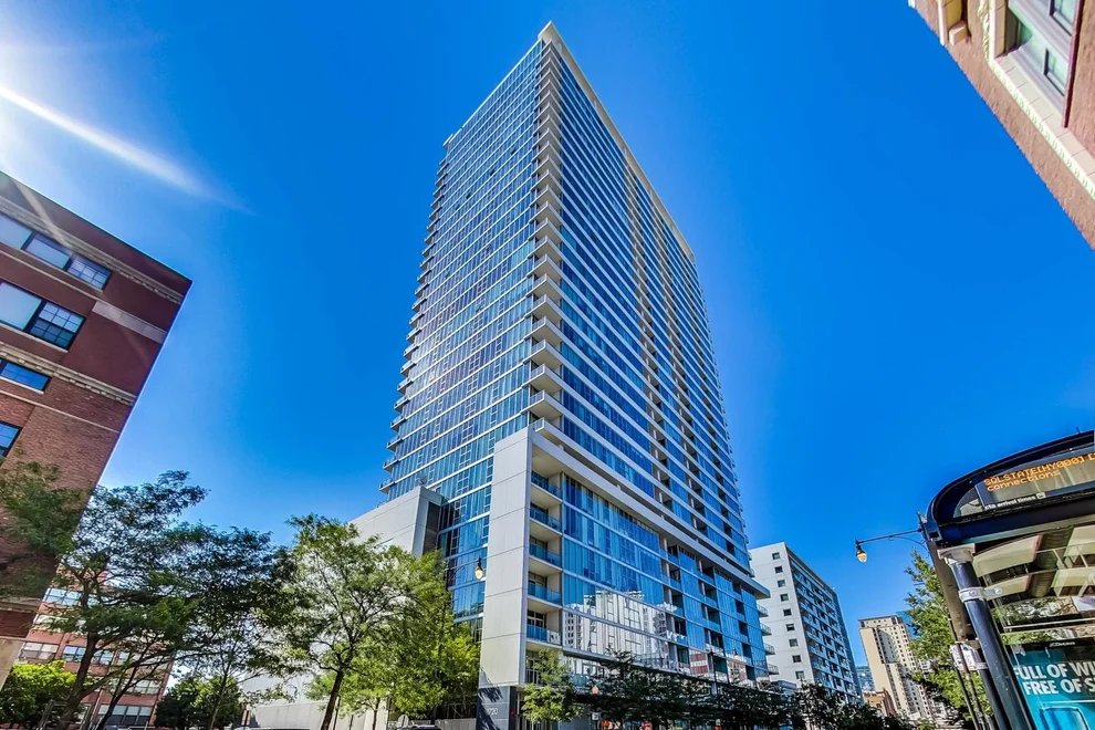 Unit for sale at 1720 S Michigan Avenue, Chicago, IL 60616