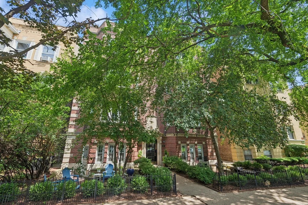 Unit for sale at 927 Hinman Avenue, Evanston, IL 60202