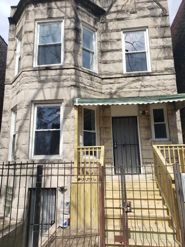 Unit for sale at 3424 W Walnut Street, Chicago, IL 60624