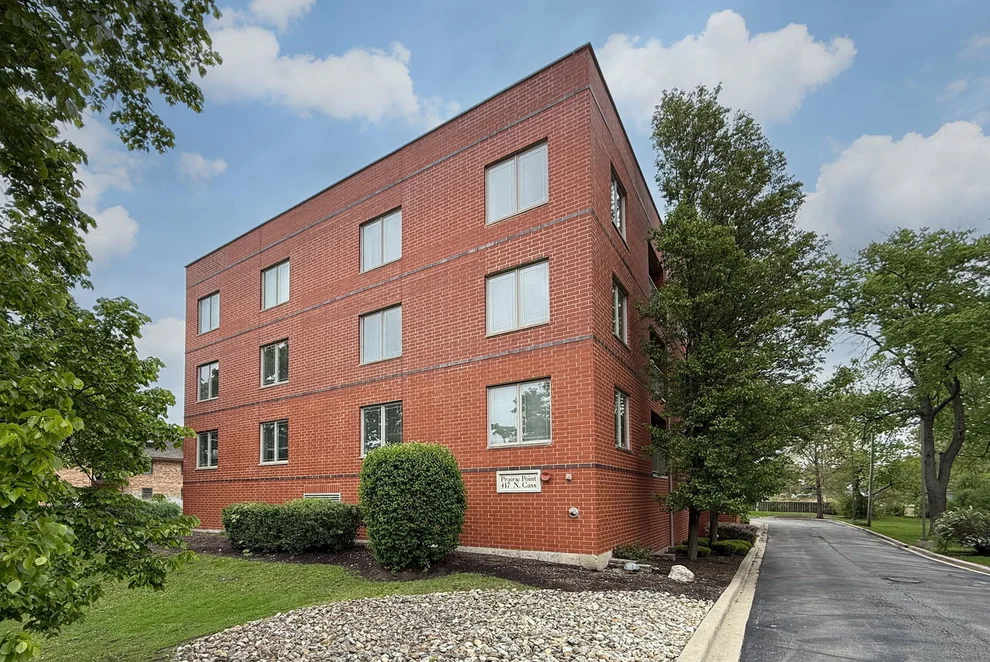 Unit for sale at 417 N Cass Avenue, Westmont, IL 60559