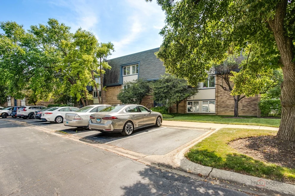 Unit for sale at 2113 AMMER RIDGE Court, Glenview, IL 60025