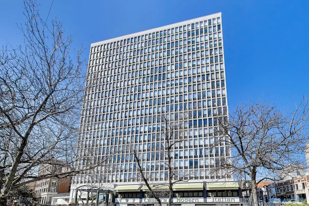 Unit for sale at 444 W FULLERTON Parkway, Chicago, IL 60614