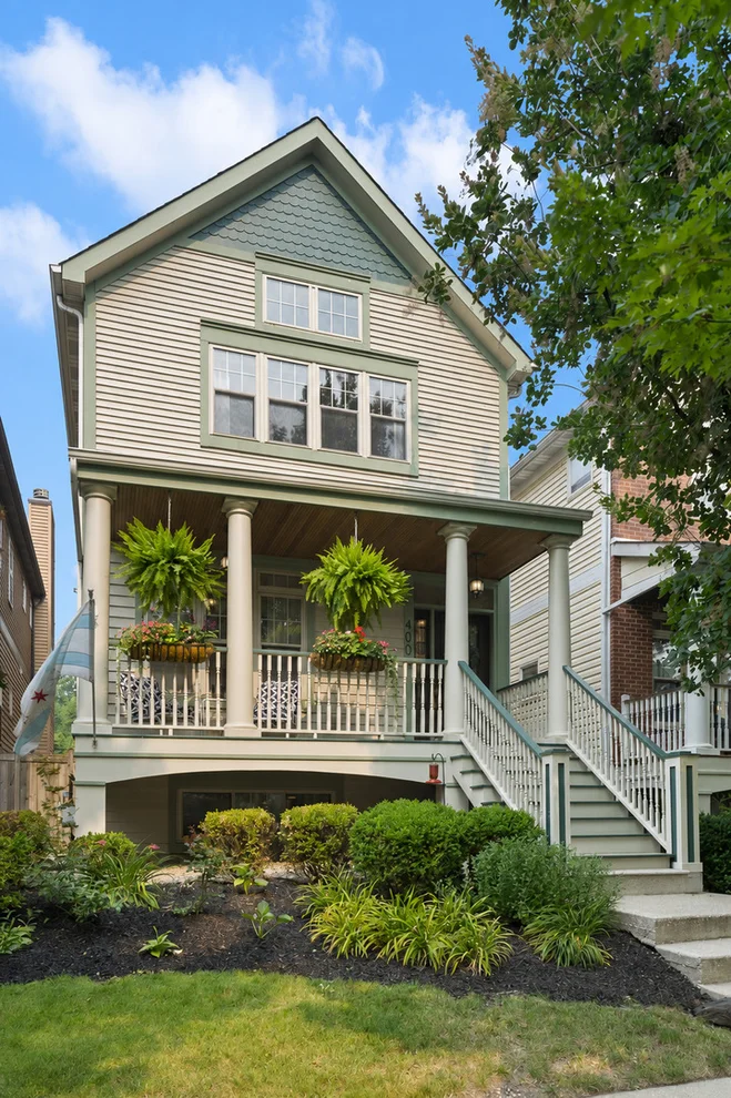 Unit for sale at 4008 N KOLMAR Avenue, Chicago, IL 60641
