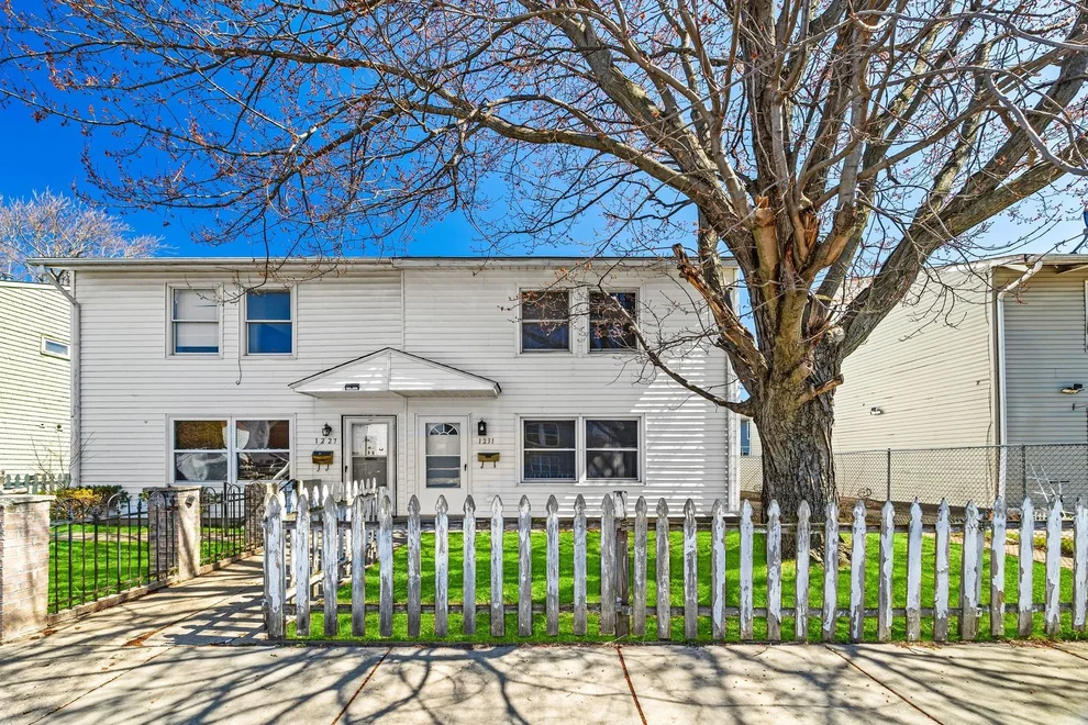Unit for sale at 1231 Tobin Court, Waukegan, IL 60085