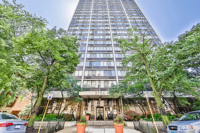 Unit for sale at 2754 N Hampden Court, Chicago, IL 60614