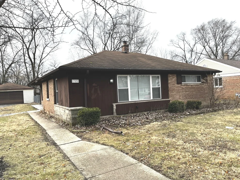 Unit for sale at 17658 Lincoln Avenue, Homewood, IL 60430