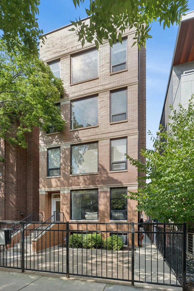 Unit for sale at 1850 N Sedgwick Street, Chicago, IL 60614