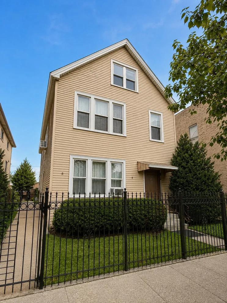 Unit for sale at 2720 N Monitor Avenue, Chicago, IL 60639
