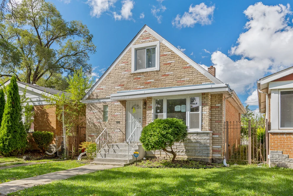 Unit for sale at 9150 S Wallace Street, Chicago, IL 60620