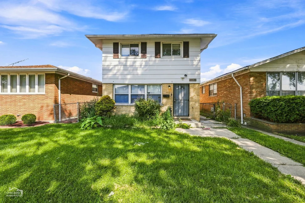 Unit for sale at 11635 S Laflin Street, Chicago, IL 60643
