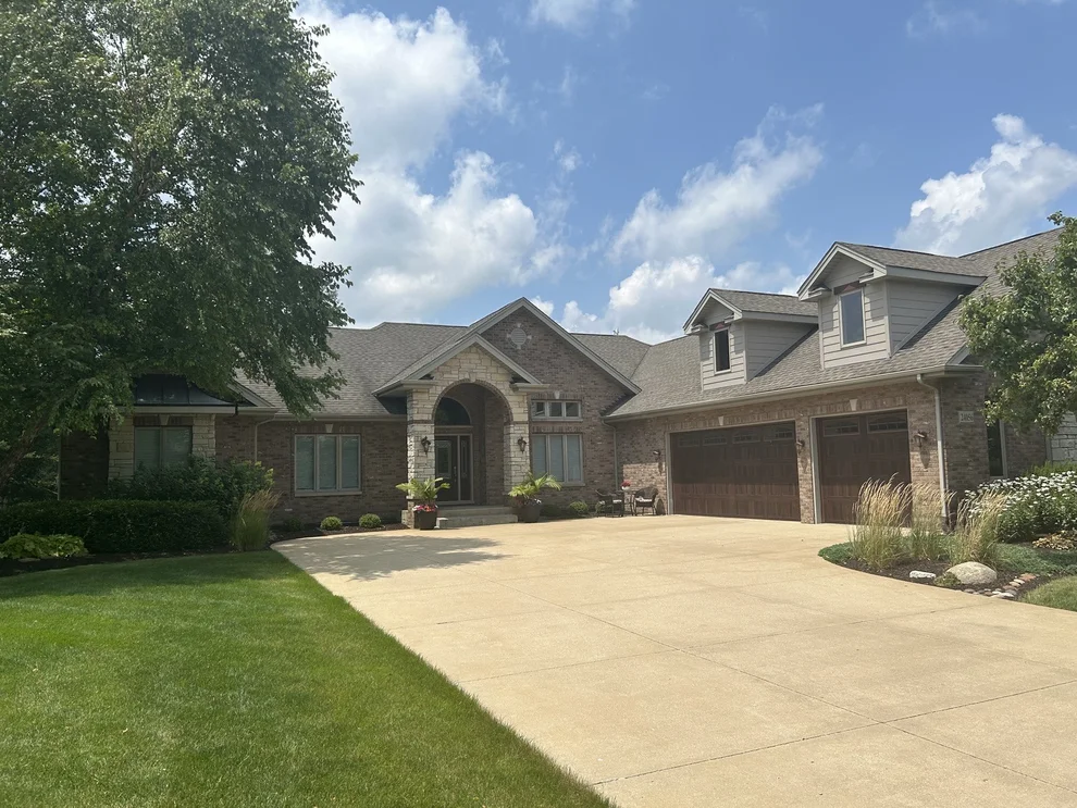 Unit for sale at 24056 S Old Farm Road, Manhattan, IL 60442