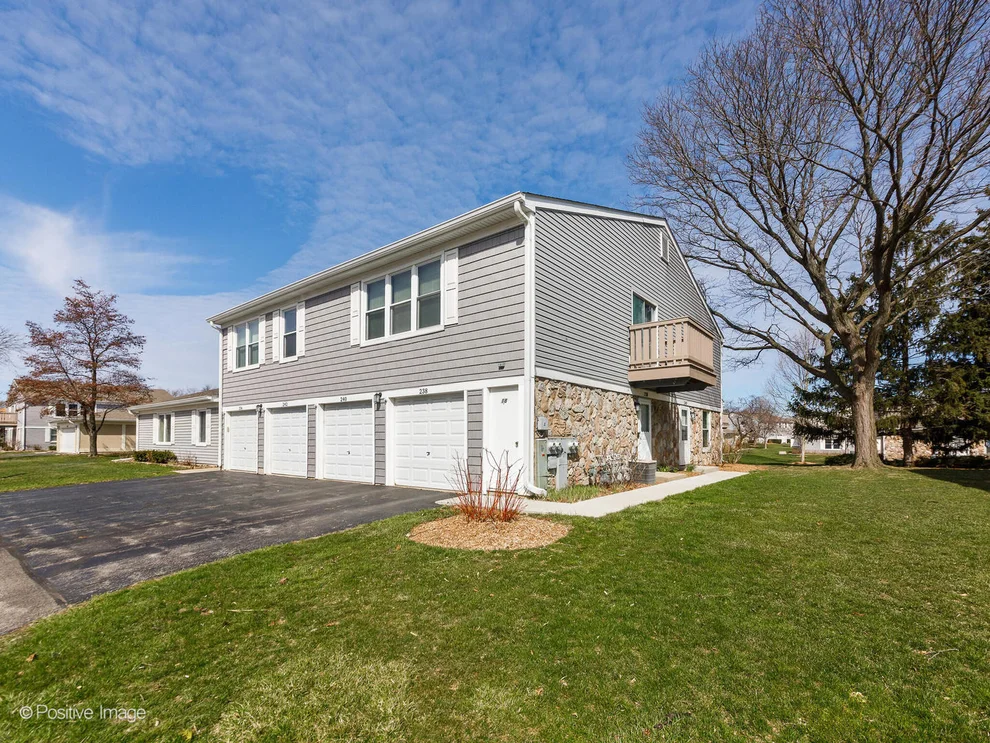 Unit for sale at 238 Nantucket Harbor, Schaumburg, IL 60193