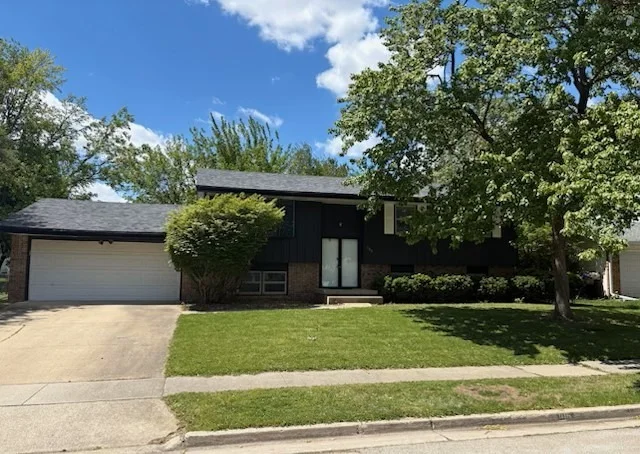 Unit for sale at 105 S Bayberry Court, Bloomington, IL 61704