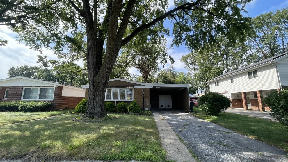 Unit for sale at 17210 Hawthorne Drive, East Hazel Crest, IL 60429