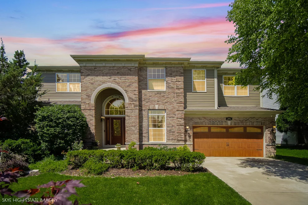 Unit for sale at 5280 Burnham Street, Lisle, IL 60532