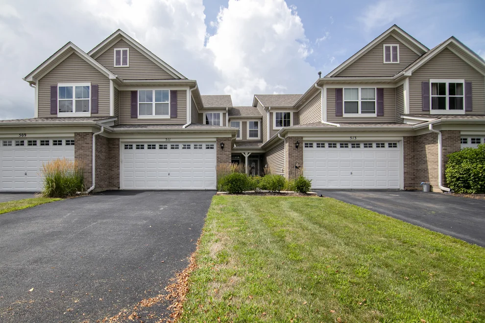 Unit for sale at 511 Majestic Lane, Oswego, IL 60543