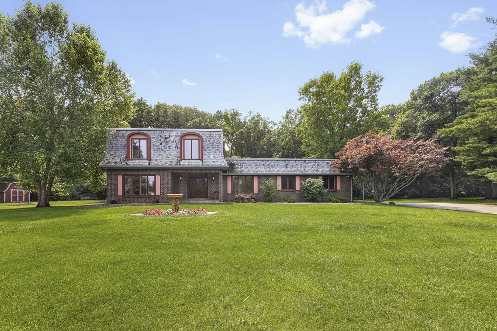 Unit for sale at 212 Cheviot Drive, Bartlett, IL 60103