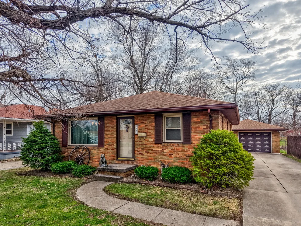 Unit for sale at 1015 S Park Street, Streator, IL 61364