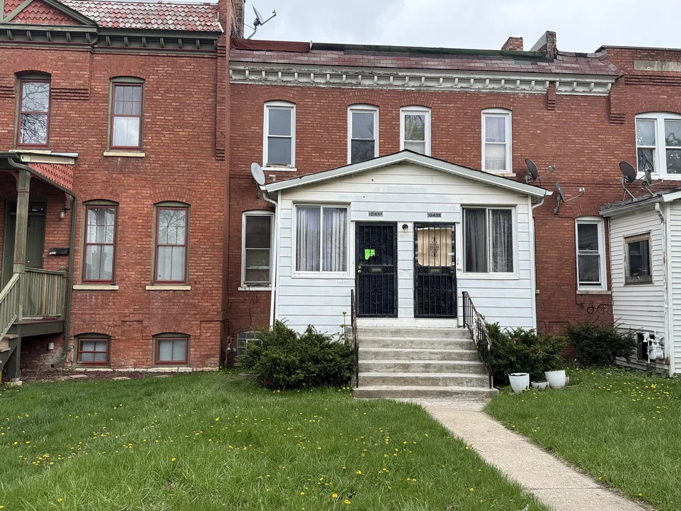 Unit for sale at 10437 S Corliss Avenue, Chicago, IL 60628
