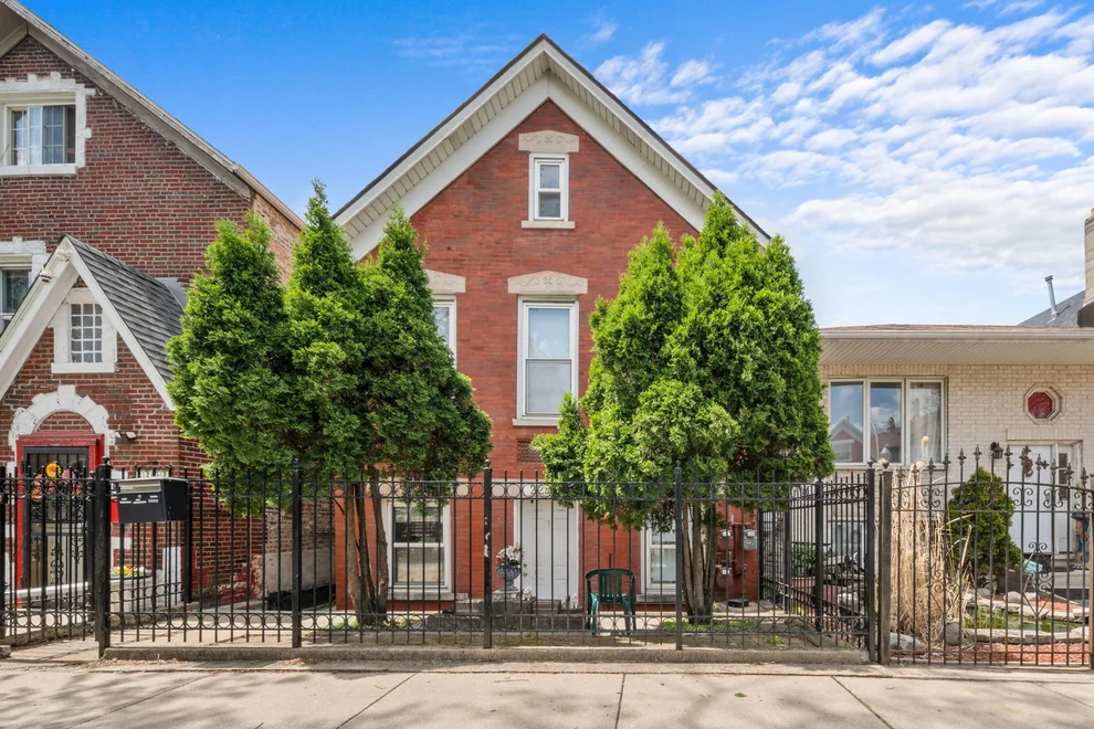 Unit for sale at 2250 S Sacramento Avenue, Chicago, IL 60623