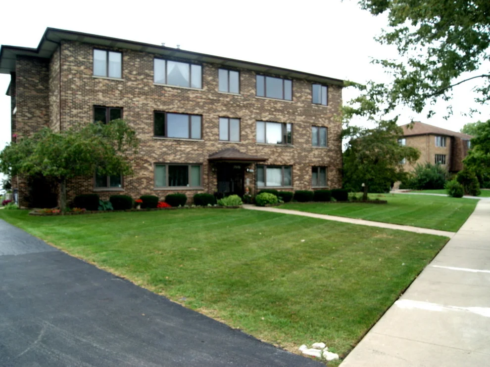 Unit for sale at 7515 Tiffany Drive, Orland Park, IL 60462