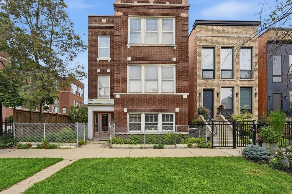 Unit for sale at 2244 W Huron Street, Chicago, IL 60612