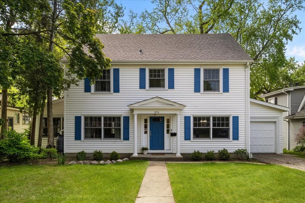 Unit for sale at 974 Princeton Avenue, Highland Park, IL 60035