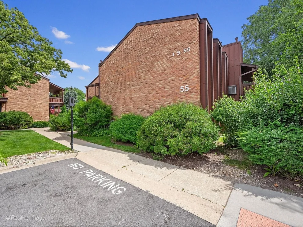 Unit for sale at 1S055 Spring Road, Oakbrook Terrace, IL 60181
