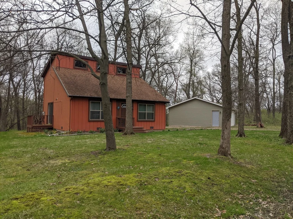 Unit for sale at 4 Arrowhead Court, Putnam, IL 61560
