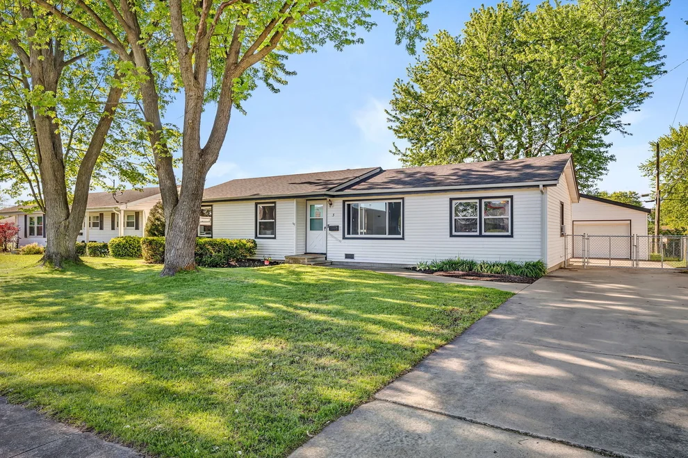 Unit for sale at 3 Duncan Drive, Bourbonnais, IL 60914
