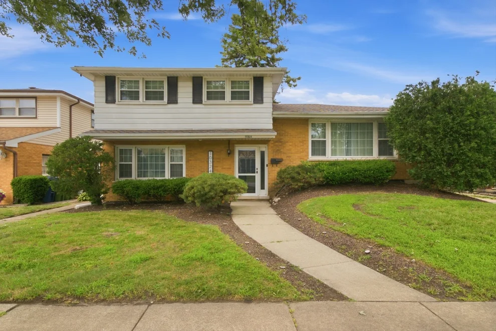 Unit for sale at 10324 S Kolmar Avenue, Oak Lawn, IL 60453