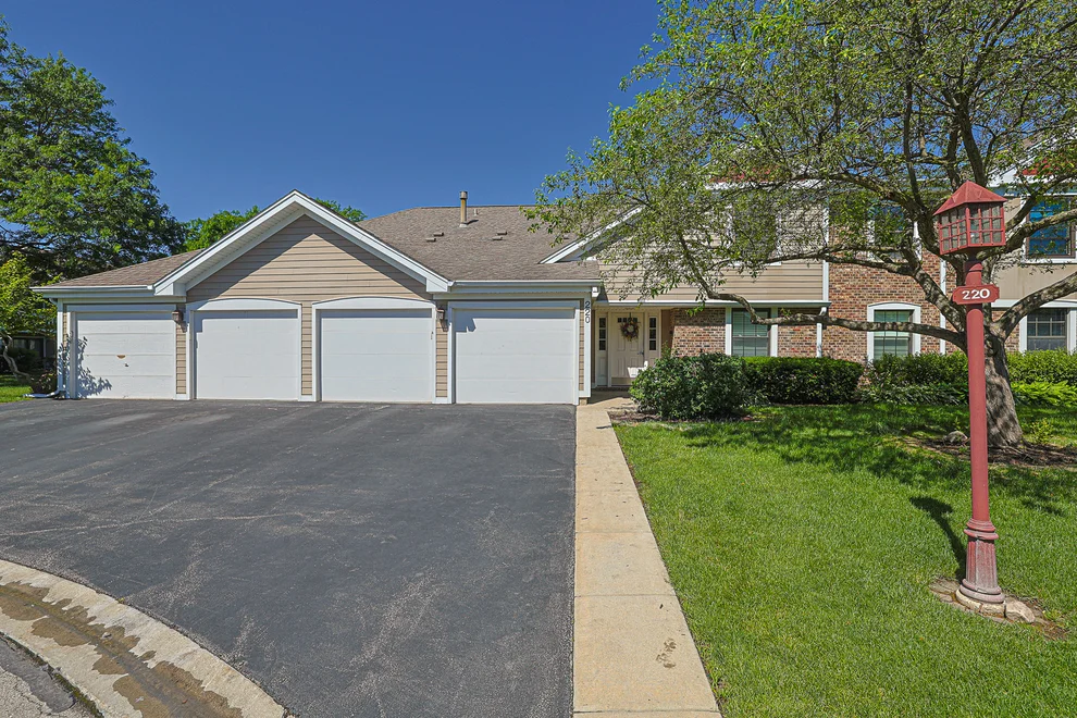 Unit for sale at 220 OAK KNOLL Court, Schaumburg, IL 60193