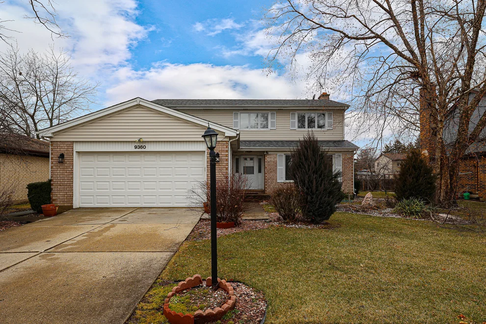 Unit for sale at 9360 Margail Avenue, Des Plaines, IL 60016