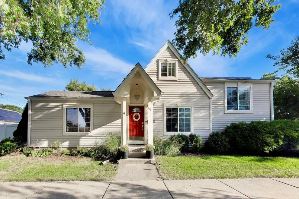 Unit for sale at 116 E Grove Street, Lombard, IL 60148