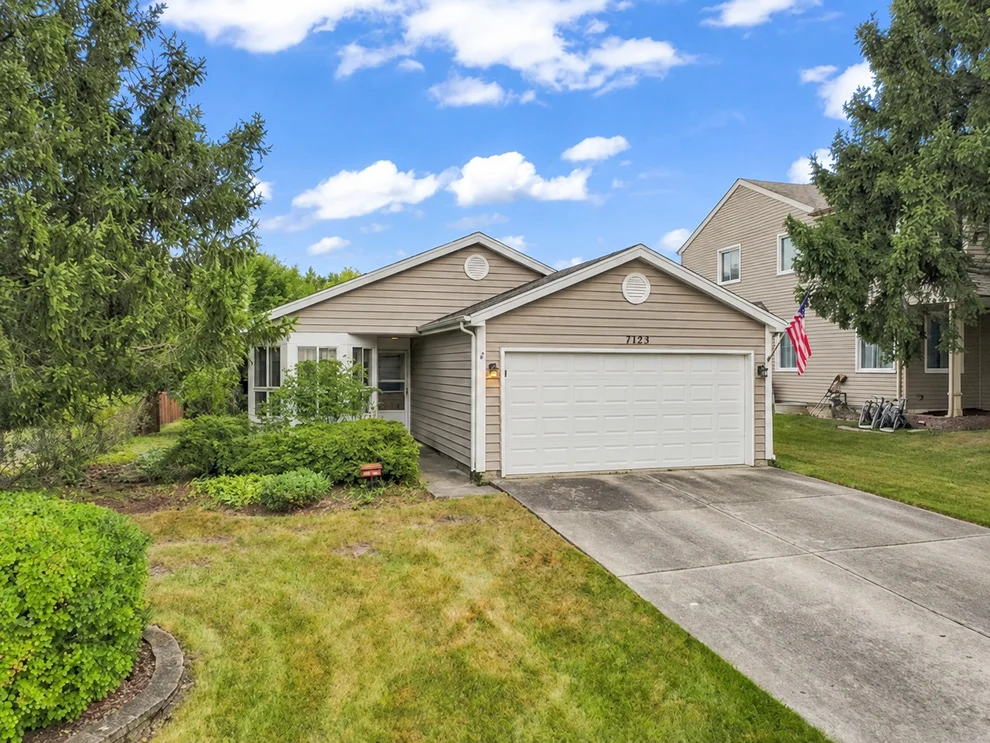Unit for sale at 1132 Evergreen Drive, Carol Stream, IL 60188