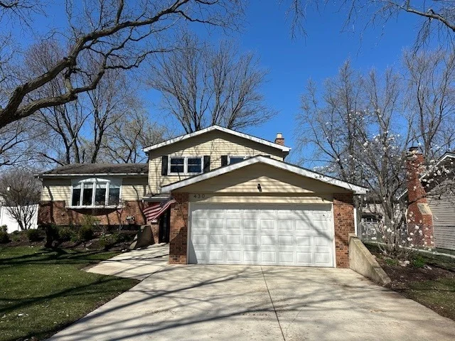 Unit for sale at 430 71st Street, Darien, IL 60561