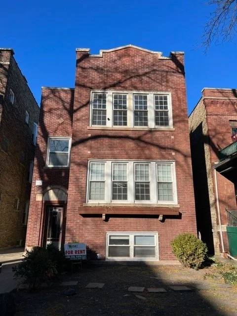 Unit for sale at 1732 W Wallen Avenue, Chicago, IL 60626