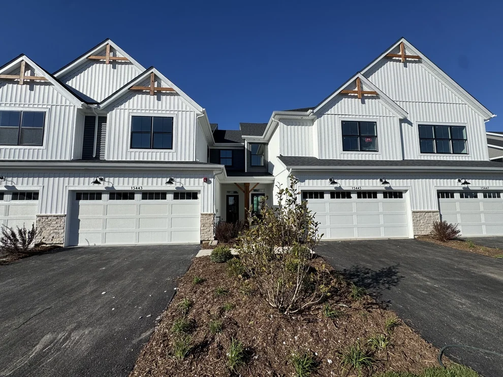 Unit for sale at 15443 W Amelia Circle, Lockport, IL 60441